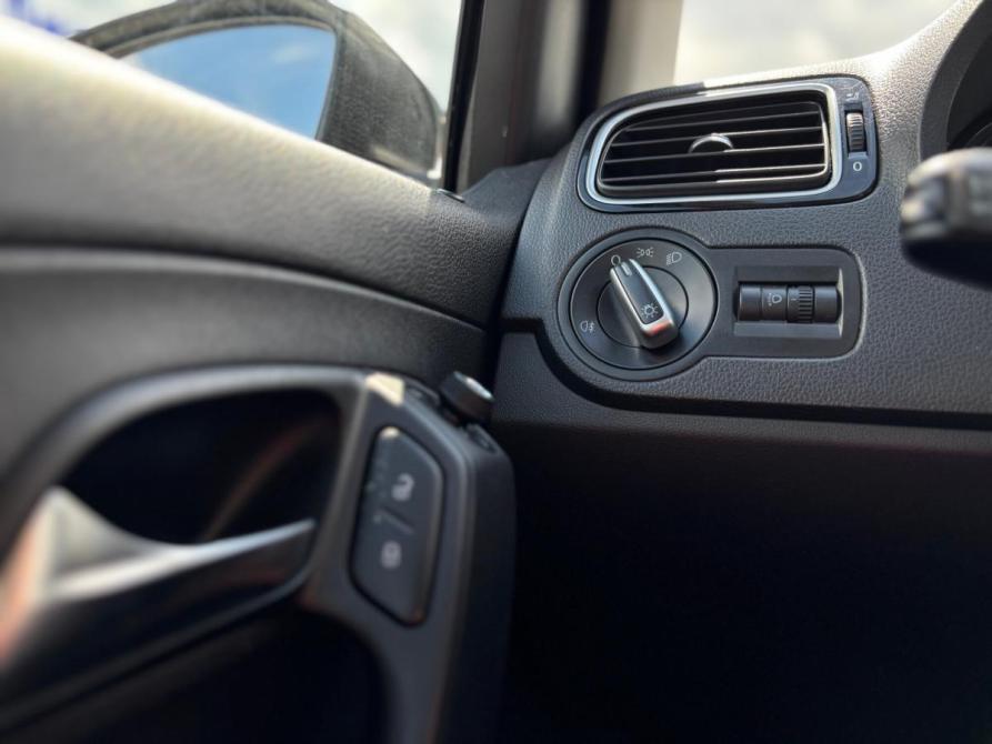 Volkswagen Polo V Рестайлинг Набережные Челны  - изображение 14