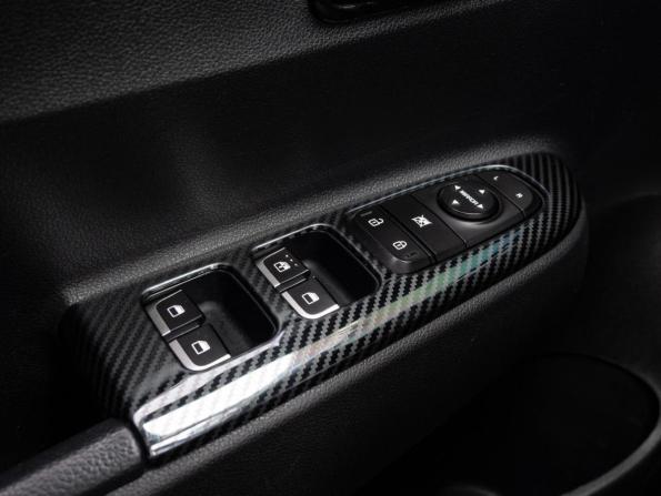 Kia Rio IV Рестайлинг с пробегом 2021 года, цена 1 670 000 рублей, 85823 км, седан, Автокод Объявления