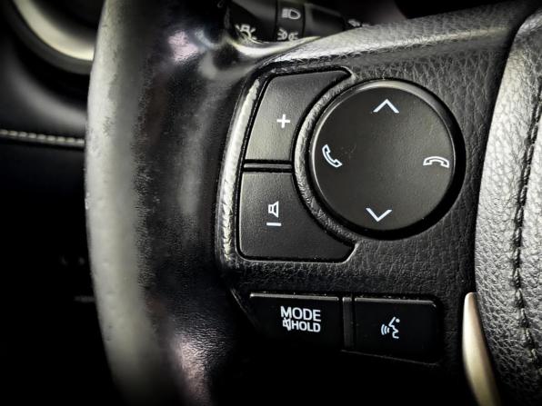 Toyota RAV4 IV (XA40) Рестайлинг с пробегом 2017 года, цена 2 195 000 рублей, 143912 км, внедорожник, Автокод Объявления