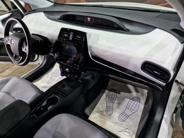 Toyota Prius IV Рестайлинг (XW50) с пробегом 2019 года, цена 2 090 000 рублей, 96430 км, лифтбек, Автокод Объявления