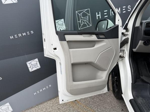 Volkswagen Transporter T6 с пробегом 2016 года, цена 2 199 000 рублей, 123592 км, минивэн, Автокод Объявления