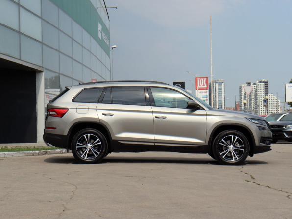 Skoda Kodiaq I с пробегом 2019 года, цена 2 770 000 рублей, 89085 км, внедорожник, Автокод Объявления