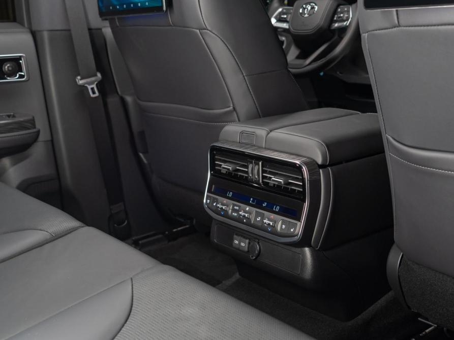 Toyota Land Cruiser 300 Series Москва  - изображение 32