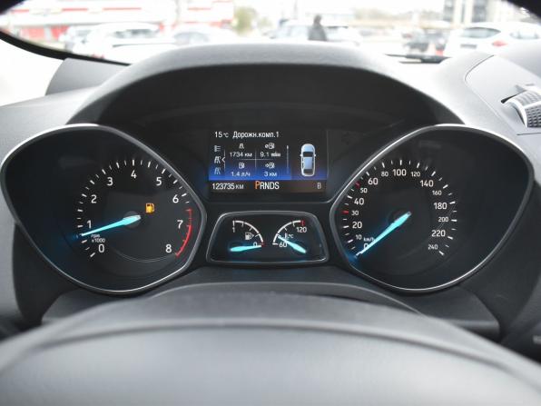 Ford Kuga II Рестайлинг с пробегом 2018 года, цена 1 670 000 рублей, 123735 км, внедорожник, Автокод Объявления