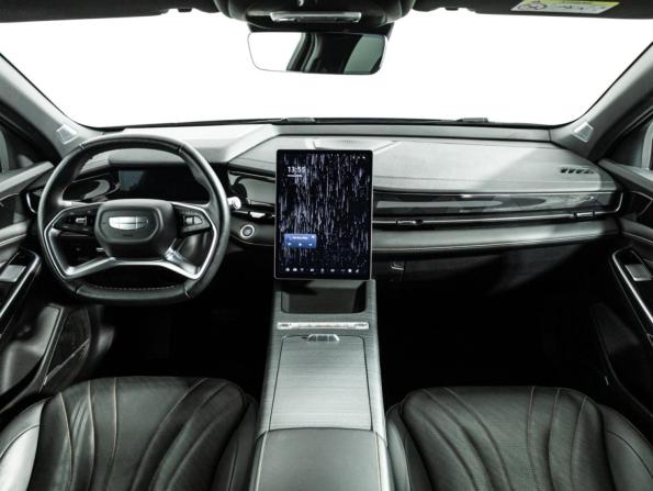 Geely Preface I с пробегом 2024 года, цена 2 389 700 рублей, 37756 км, седан, Автокод Объявления