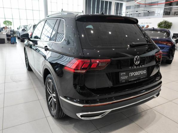 Volkswagen Tiguan II Рестайлинг с пробегом 2021 года, цена 3 700 000 рублей, 69650 км, внедорожник, Автокод Объявления