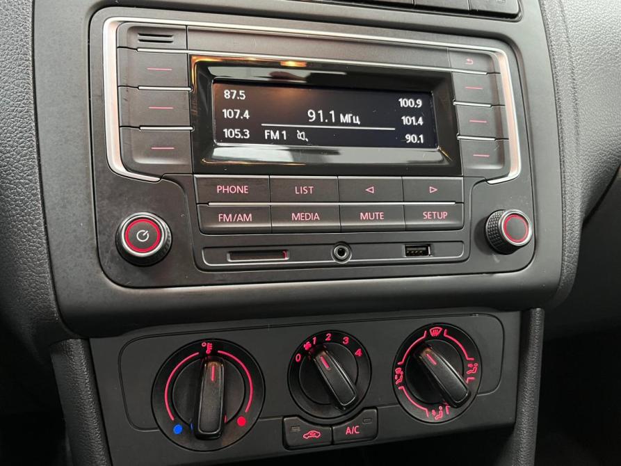Volkswagen Polo V Рестайлинг Киров  - изображение 16