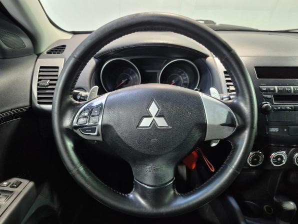 Mitsubishi Outlander II Рестайлинг с пробегом 2009 года, цена 1 150 000 рублей, 198000 км, внедорожник, Автокод Объявления