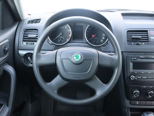Skoda Yeti I с пробегом 2012 года, цена 1 150 000 рублей, 37284 км, внедорожник, Автокод Объявления
