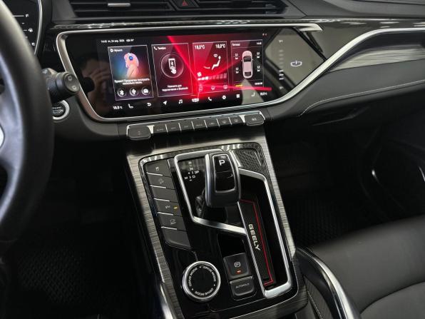 Geely Atlas Pro с пробегом 2022 года, цена 1 860 000 рублей, 75188 км, внедорожник, Автокод Объявления