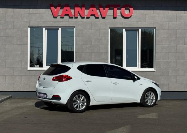 Kia Ceed II с пробегом 2014 года, цена 920 000 рублей, 168640 км, хэтчбек, Автокод Объявления