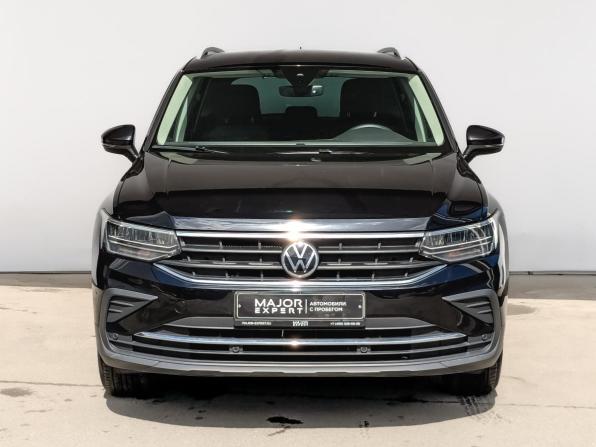 Volkswagen Tiguan II Рестайлинг с пробегом 2021 года, цена 2 590 000 рублей, 71767 км, внедорожник, Автокод Объявления