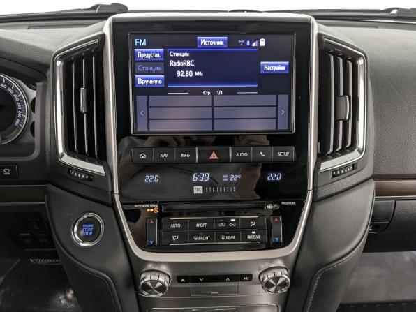 Toyota Land Cruiser 200 Series Рестайлинг 2 с пробегом 2020 года, цена 8 800 000 рублей, 51479 км, внедорожник, Автокод Объявления