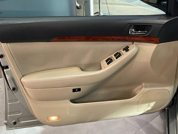 Toyota Avensis II с пробегом 2005 года, цена 880 000 рублей, 262076 км, седан, Автокод Объявления