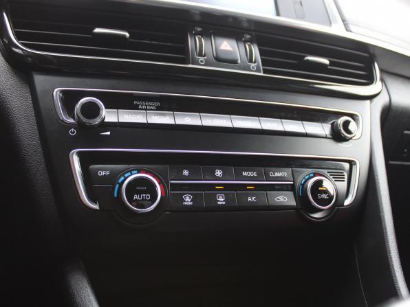 Kia Optima IV Рестайлинг с пробегом 2019 года, цена 2 079 000 рублей, 85455 км, седан, Автокод Объявления