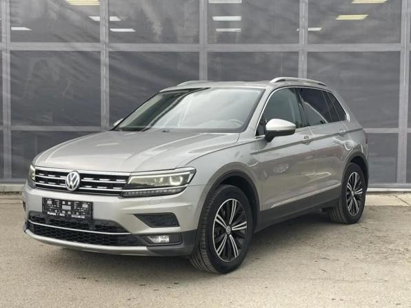 Volkswagen Tiguan II с пробегом 2018 года, цена 3 000 000 рублей, 102400 км, внедорожник, Автокод Объявления