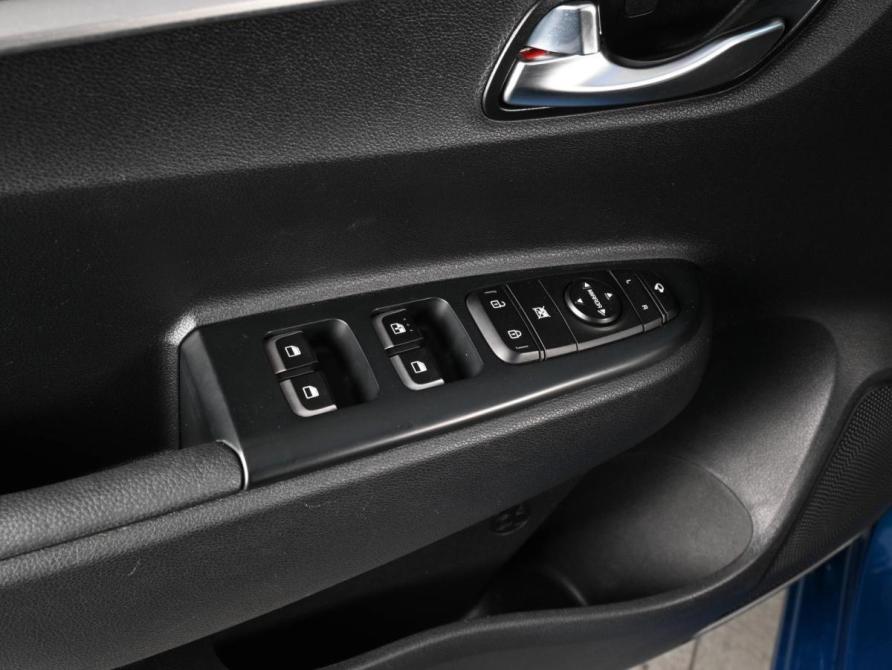 Kia Rio IV Рестайлинг Ростов-на-Дону  - изображение 17