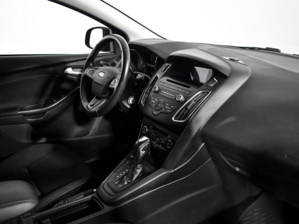 Ford Focus III Рестайлинг с пробегом 2017 года, цена 1 250 000 рублей, 65010 км, хэтчбек, Автокод Объявления