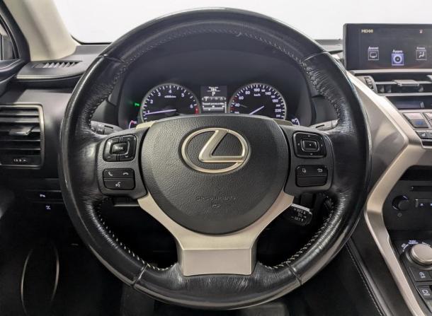 Lexus NX I с пробегом 2015 года, цена 2 690 000 рублей, 134500 км, внедорожник, Автокод Объявления