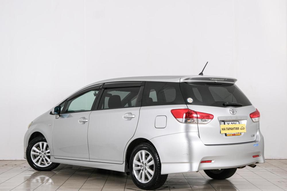 Toyota Wish II Красноярск  - изображение 5