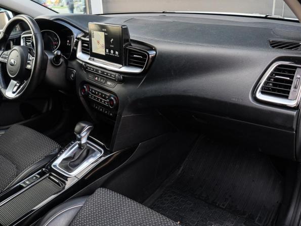 Kia Ceed III с пробегом 2019 года, цена 2 000 000 рублей, 89650 км, универсал, Автокод Объявления