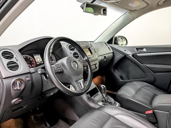 Volkswagen Tiguan I Рестайлинг с пробегом 2012 года, цена 1 599 000 рублей, 96463 км, внедорожник, Автокод Объявления