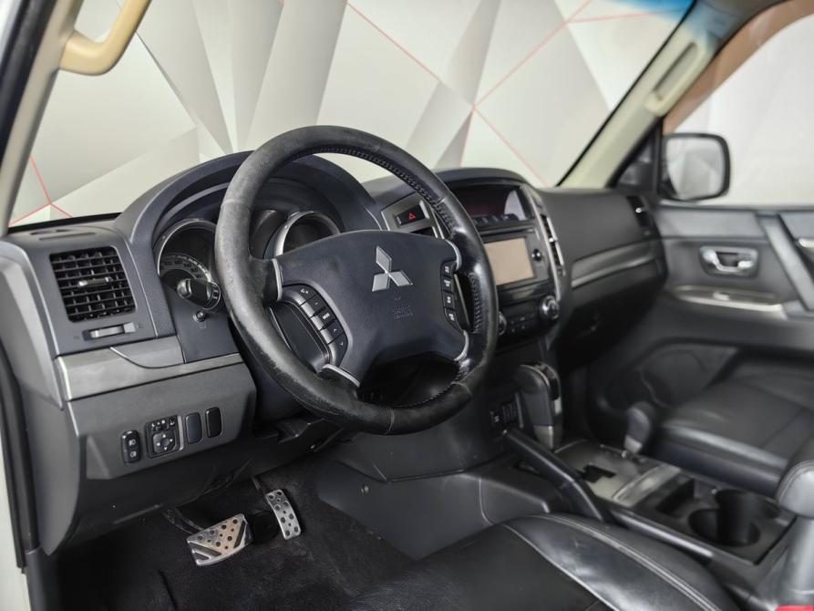 Mitsubishi Pajero IV Рестайлинг 1 Москва  - изображение 19