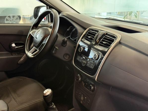 Renault Logan II Рестайлинг с пробегом 2020 года, цена 827 000 рублей, 191810 км, седан, Автокод Объявления