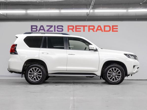 Toyota Land Cruiser Prado 150 Series Рестайлинг 2 с пробегом 2018 года, цена 5 990 000 рублей, 114327 км, внедорожник, Автокод Объявления
