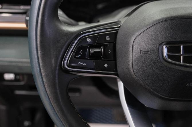 Geely Monjaro I с пробегом 2023 года, цена 3 199 000 рублей, 72000 км, внедорожник, Автокод Объявления