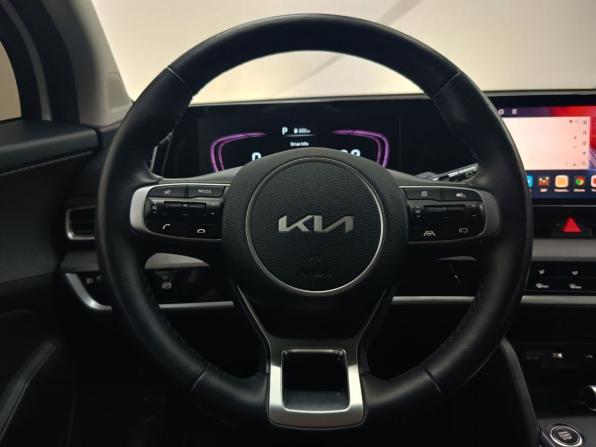 Kia Sportage V с пробегом 2022 года, цена 3 960 000 рублей, 15500 км, внедорожник, Автокод Объявления