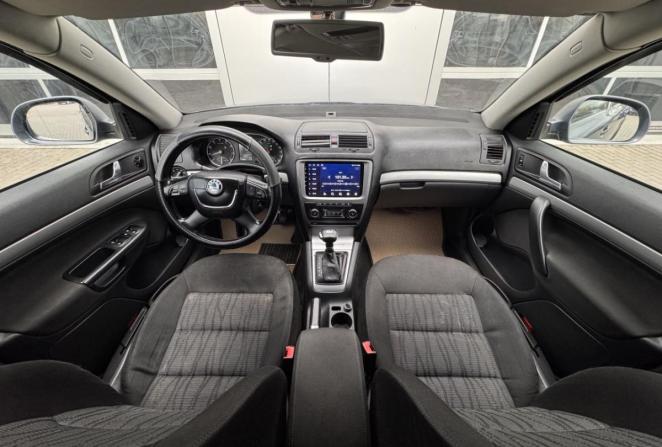 Skoda Octavia II (A5) Рестайлинг с пробегом 2011 года, цена 650 000 рублей, 214244 км, универсал, Автокод Объявления