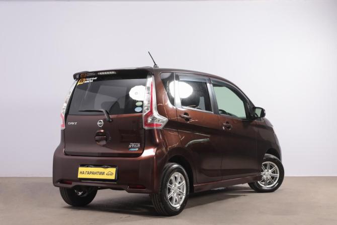 Nissan Dayz I с пробегом 2015 года, цена 669 000 рублей, 109076 км, хэтчбек, Автокод Объявления