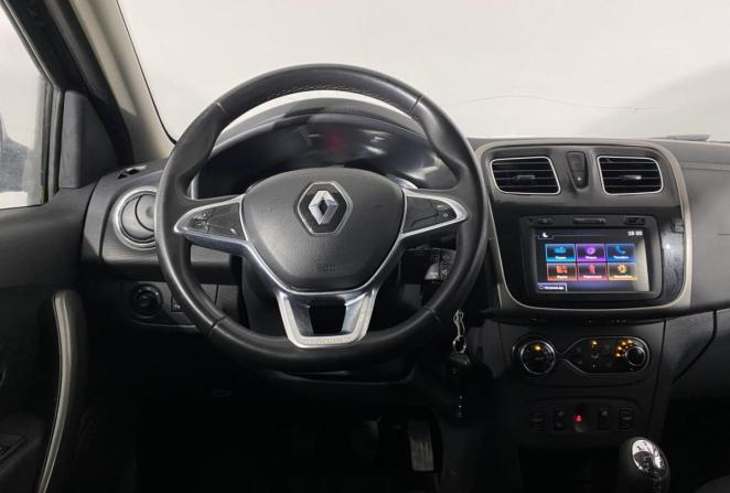 Renault Logan II с пробегом 2018 года, цена 950 000 рублей, 117568 км, седан, Автокод Объявления