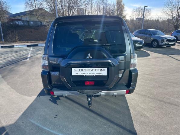 Mitsubishi Pajero IV Рестайлинг 2 с пробегом 2014 года, цена 2 159 000 рублей, 216216 км, внедорожник, Автокод Объявления
