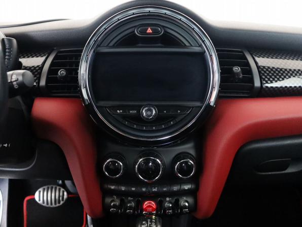 Mini Hatch III (F55/F56) с пробегом 2016 года, цена 2 160 000 рублей, 148840 км, хэтчбек, Автокод Объявления