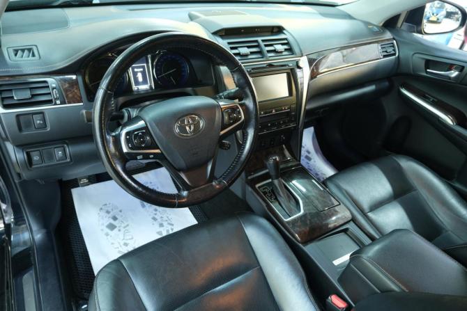 Toyota Camry VII (XV50) Рестайлинг с пробегом 2016 года, цена 2 349 000 рублей, 179000 км, седан, Автокод Объявления