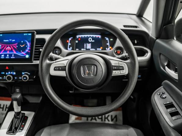 Honda Fit IV с пробегом 2021 года, цена 1 245 000 рублей, 102350 км, хэтчбек, Автокод Объявления