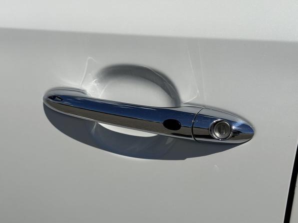 Kia Carnival III с пробегом 2015 года, цена 2 100 000 рублей, 243977 км, минивэн, Автокод Объявления