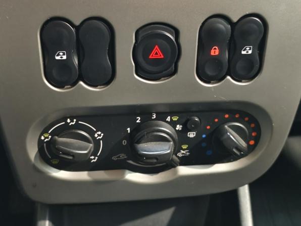 Renault Sandero I с пробегом 2012 года, цена 412 000 рублей, 225809 км, хэтчбек, Автокод Объявления