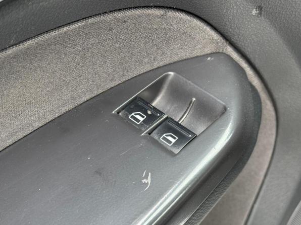 Volkswagen Caddy III Рестайлинг с пробегом 2012 года, цена 999 000 рублей, 163172 км, минивэн, Автокод Объявления