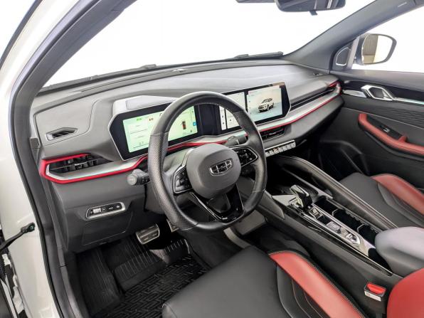 Geely Coolray I Рестайлинг с пробегом 2023 года, цена 2 060 000 рублей, 49909 км, внедорожник, Автокод Объявления