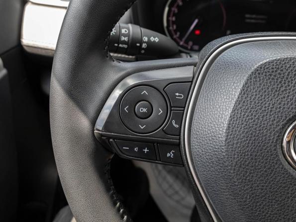 Toyota RAV4 V (XA50) с пробегом 2021 года, цена 3 370 000 рублей, 59325 км, внедорожник, Автокод Объявления
