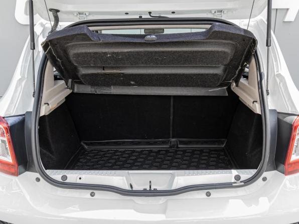 Renault Sandero II Рестайлинг с пробегом 2020 года, цена 1 260 000 рублей, 67210 км, хэтчбек, Автокод Объявления