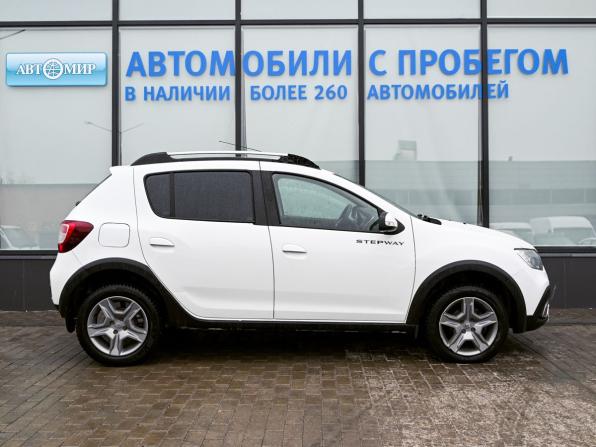 Renault Sandero II Рестайлинг с пробегом 2021 года, цена 1 175 000 рублей, 122409 км, хэтчбек, Автокод Объявления