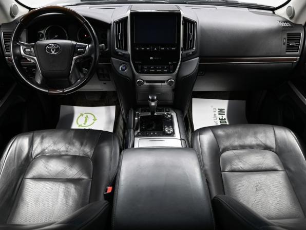 Toyota Land Cruiser 200 Series Рестайлинг 2 с пробегом 2021 года, цена 6 450 000 рублей, 216151 км, внедорожник, Автокод Объявления