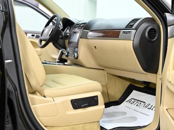 Volkswagen Touareg I Рестайлинг с пробегом 2010 года, цена 919 000 рублей, 166058 км, внедорожник, Автокод Объявления