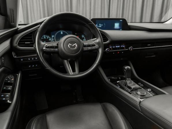 Mazda 3 IV (BP) с пробегом 2022 года, цена 2 420 000 рублей, 85061 км, седан, Автокод Объявления