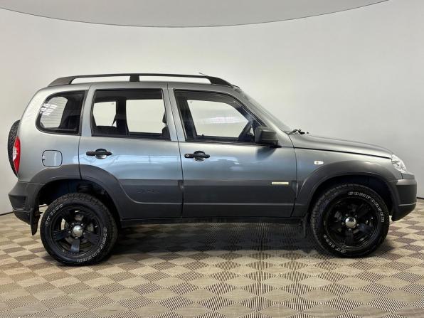Chevrolet Niva I Рестайлинг с пробегом 2015 года, цена 690 000 рублей, 125315 км, внедорожник, Автокод Объявления