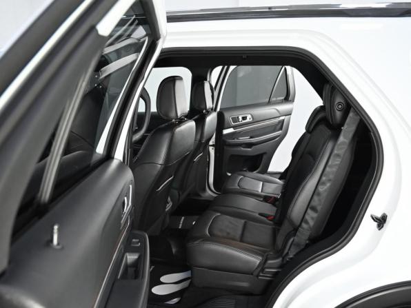 Ford Explorer V Рестайлинг с пробегом 2018 года, цена 2 249 000 рублей, 105000 км, внедорожник, Автокод Объявления
